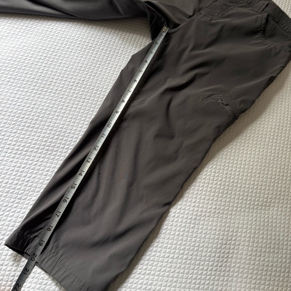 Eddie Bauer Tech Hiking Capri Pant Gray Size 6 - Picture 11 of 11